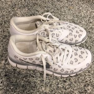 Women’s Nike Free 5.0 Snow Leopard Print Sneakers